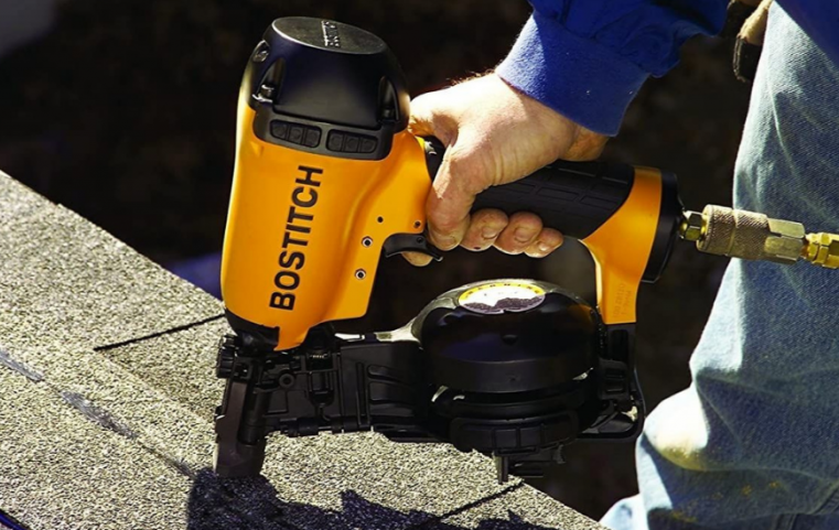 7 Best Roofing Nail Guns [2021 Reviews]