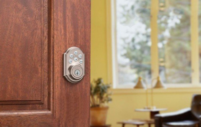 7 Best Keyless Electronic Door Locks [2021 Reviews]