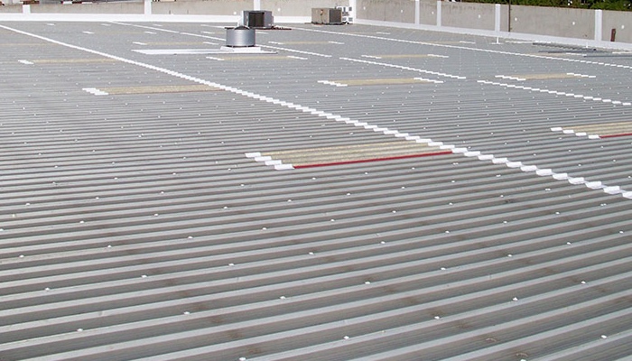 Metal Roof Repair – Why You Should Hire a Professional